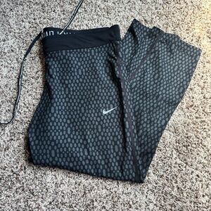 Nike running leggings large 22”
